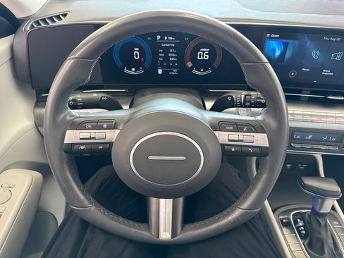 Used 2025 Hyundai Kona SEL AWD/4WD image 17