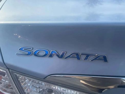 Used 2013 Hyundai Sonata Hybrid FWD image 9