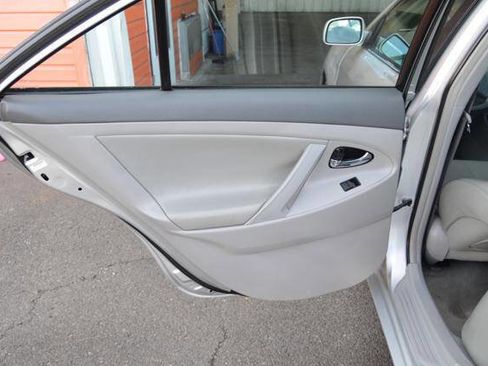 Used 2009 Toyota Camry Hybrid image 44