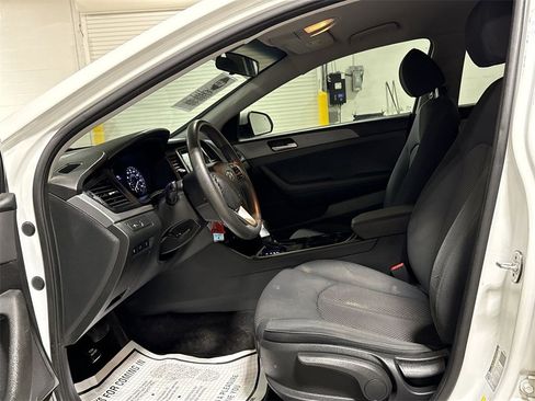 Used 2018 Hyundai Sonata SE image 18