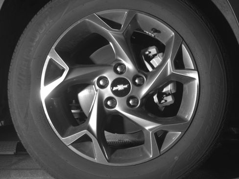 Used 2025 Chevrolet Trax LT w/ LT Convenience Package FWD image 13