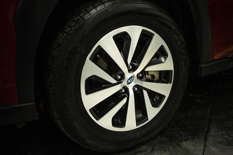 Used 2025 Subaru Outback Premium AWD/4WD image 3