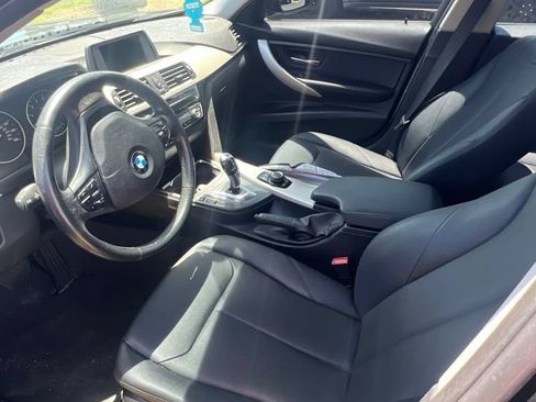 Used 2016 BMW 320i xDrive Sedan AWD/4WD image 3