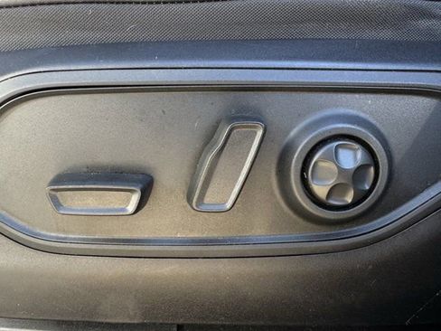 Used 2022 Jeep Grand Cherokee L Overland image 29