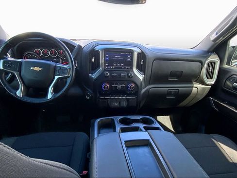 Used 2022 Chevrolet Silverado 1500 LT AWD/4WD image 22