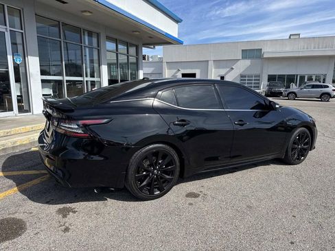 Used 2023 Nissan Maxima SR w/ Sport Mat Group image 8