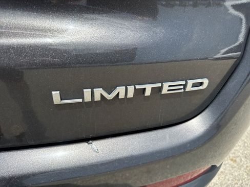 Used 2024 Jeep Compass Limited AWD/4WD image 6