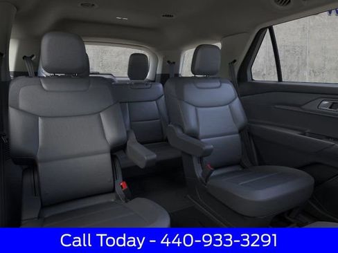 New 2026 Ford Explorer Active w/ Active Comfort Package image 13