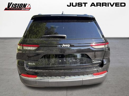 Used 2025 Jeep Grand Cherokee Laredo w/ Luxury Tech Group I AWD/4WD image 5