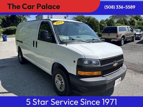 Used 2019 Chevrolet Express 3500 w/ Driver Convenience Package RWD image 1