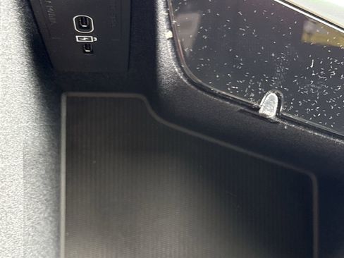 New 2026 Volvo XC60 B5 Plus w/ Protection Package Premier image 31