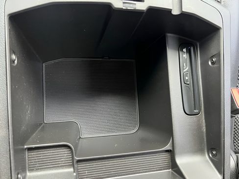 Used 2014 RAM 1500 Sport w/ Remote Start & Security Group AWD/4WD image 32