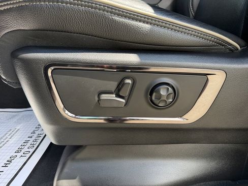 Used 2024 RAM 1500 Limited w/ Body Color Bumper Group AWD/4WD image 25
