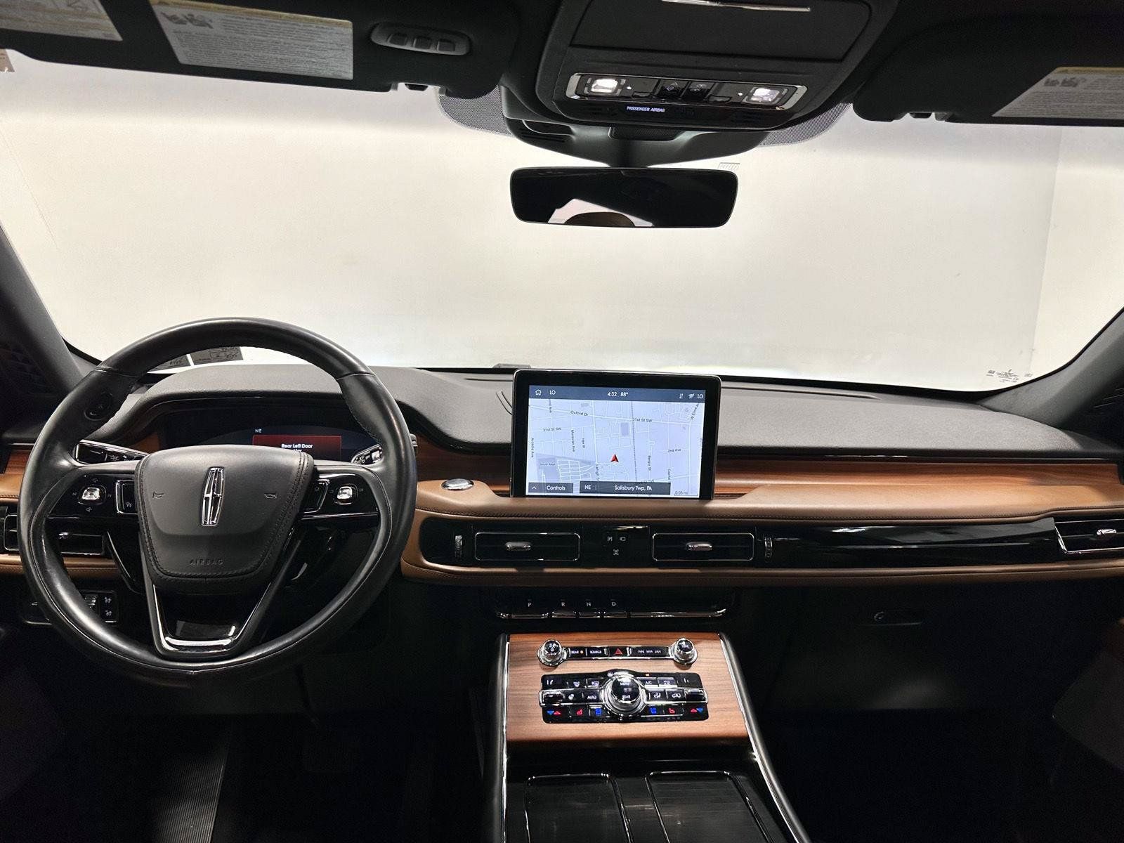 Used 2020 Lincoln Aviator Reserve w/ Equipment Group 202A AWD/4WD image 19