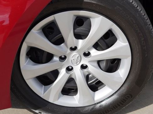 Certified 2023 Toyota Corolla LE image 10