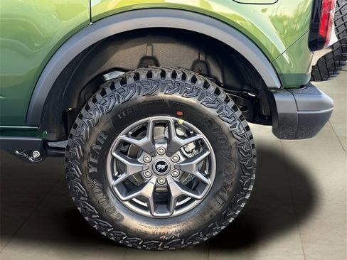 New 2025 Ford Bronco Badlands image 41