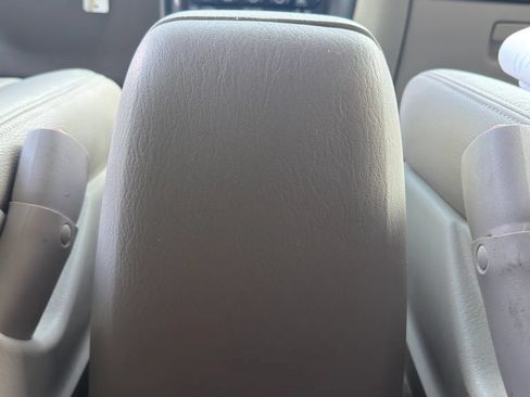 Used 2007 Dodge Grand Caravan SXT FWD image 38