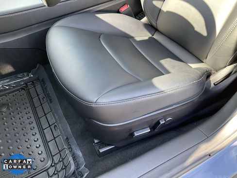 Used 2023 Tesla Model 3 Standard Range image 16