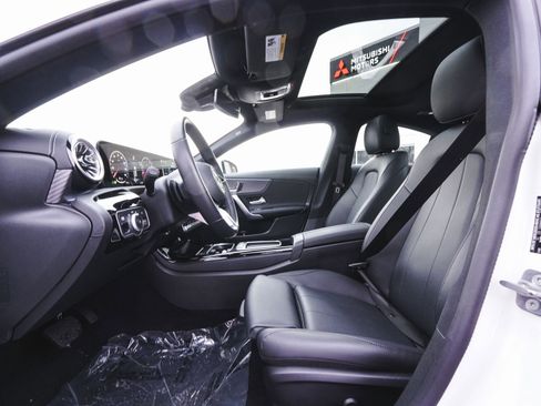 Used 2025 Mercedes-Benz CLA 250 4MATIC image 26