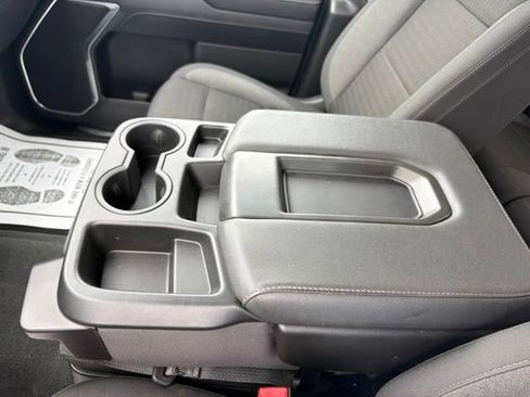 Used 2025 Chevrolet Silverado 1500 LT AWD/4WD image 36