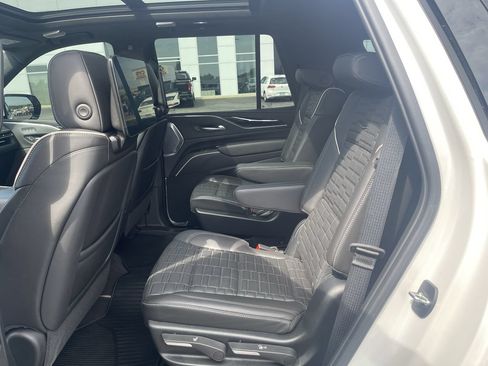 Certified 2023 Cadillac Escalade V w/ LPO, ONYX Package AWD/4WD image 26