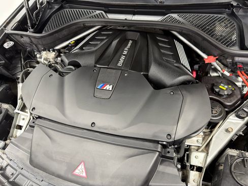 Used 2015 BMW X5 M AWD 4dr w/ Premium Package image 37