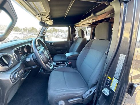 Used 2021 Jeep Wrangler Unlimited Sport image 22