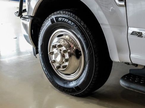 Used 2018 Ford F350 XL w/ Ambulance Prep Package image 37