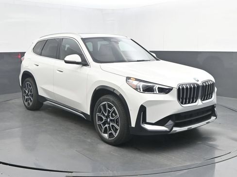 New 2026 BMW X1 xDrive28i w/ Convenience Package AWD/4WD image 9