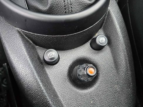 Used 2014 MINI Cooper Countryman S image 32