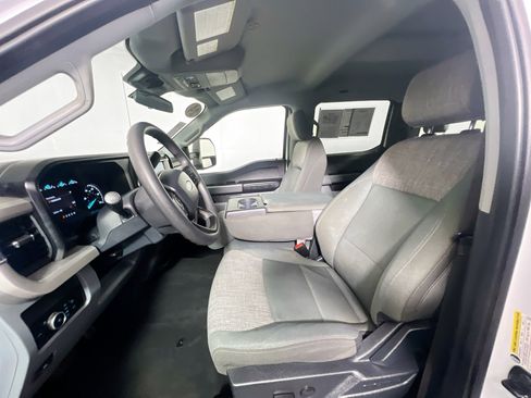 Used 2024 Ford F350 XLT image 14