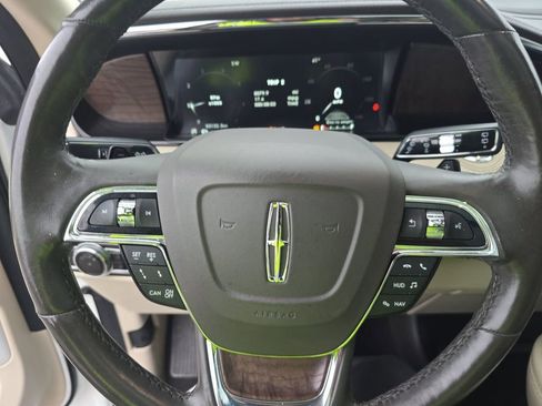 Used 2021 Lincoln Navigator Reserve w/ Luxury Package image 10
