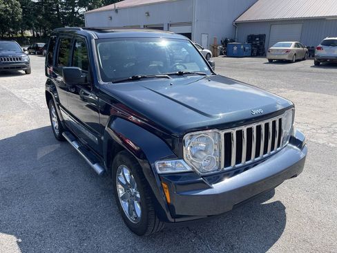 Used 2008 Jeep Liberty Limited w/ Premium Group II AWD/4WD image 3