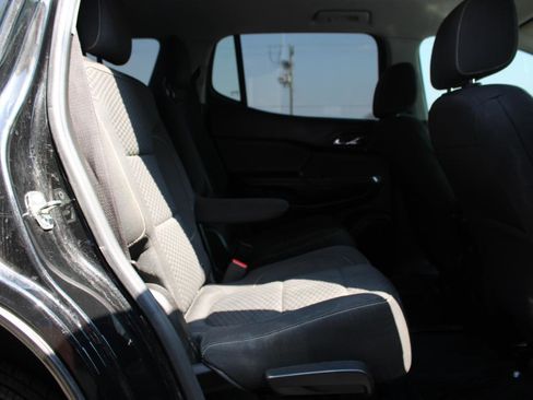 Used 2018 GMC Acadia SLE image 49