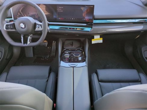 New 2026 BMW 540i xDrive xDrive w/ M Sport Package image 21