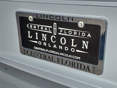 New 2026 Lincoln Navigator Reserve image 26