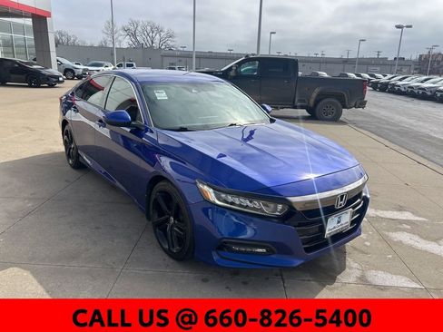 Used 2018 Honda Accord Sport image 4