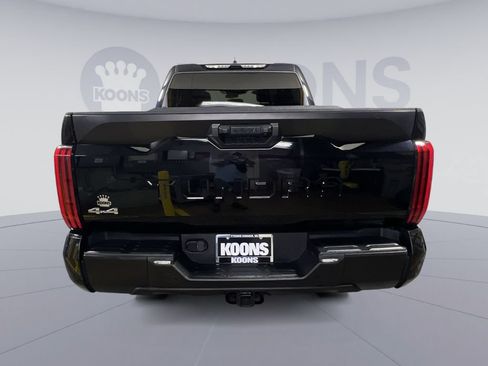 Used 2022 Toyota Tundra SR5 AWD/4WD image 10