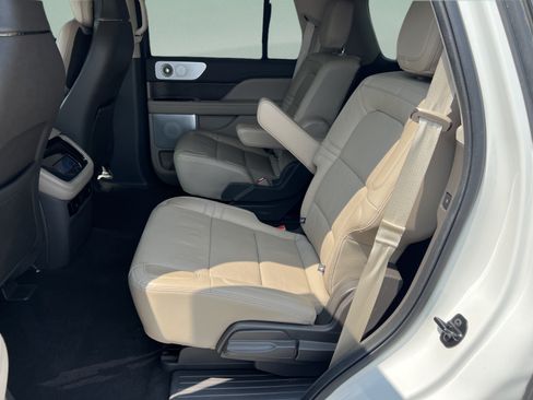 Used 2022 Lincoln Navigator Reserve RWD image 27