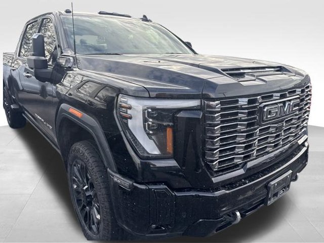 Used 2025 GMC Sierra 2500 Denali Ultimate AWD/4WD image 7
