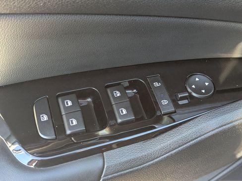 Used 2023 Kia Sportage EX image 22