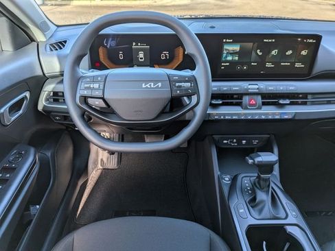 New 2026 Kia K4 FWD image 17