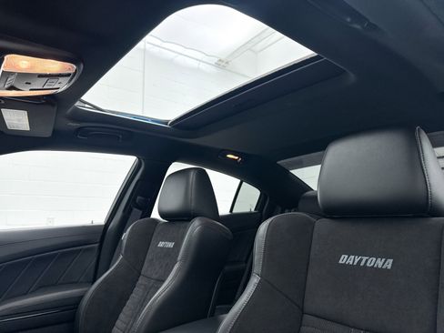 Used 2023 Dodge Charger Scat Pack w/ Daytona Edition Group image 4