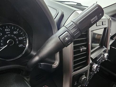 Used 2018 Ford F150 Lariat image 35