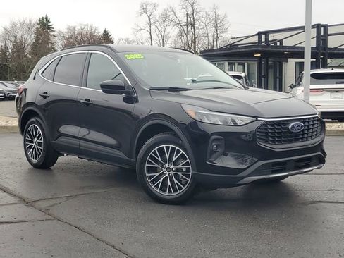 Used 2025 Ford Escape SE FWD image 31