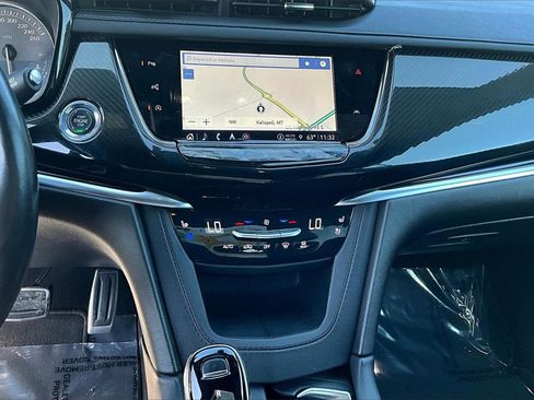Used 2024 Cadillac XT6 Sport image 32