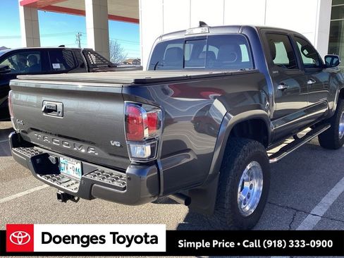 Used 2023 Toyota Tacoma Limited image 11