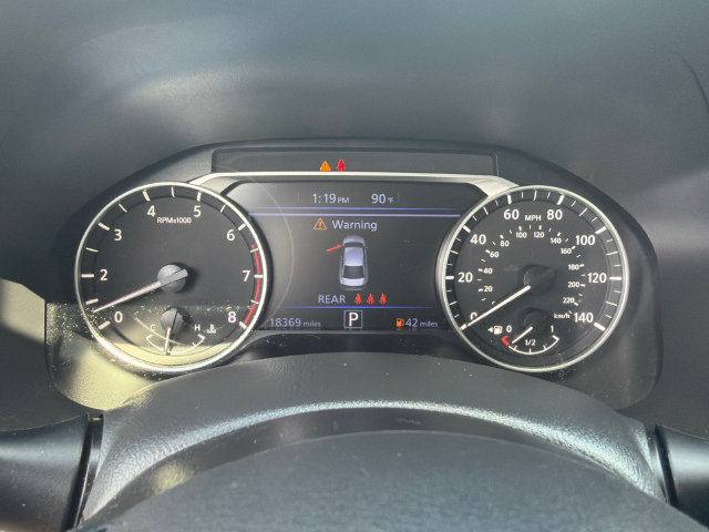 Used 2025 Nissan Altima 2.5 SV FWD image 27