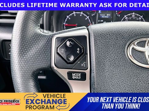 Used 2022 Toyota 4Runner SR5 Premium image 15