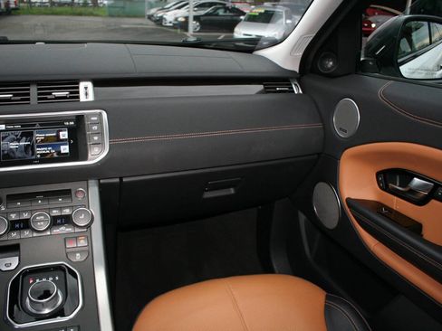 Used 2016 Land Rover Range Rover Evoque HSE Dynamic image 11